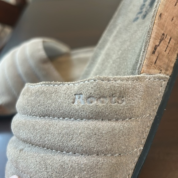 Roots Suede Quilted Slide Sandals Taupe Women Size 9 - Picture 10 of 13